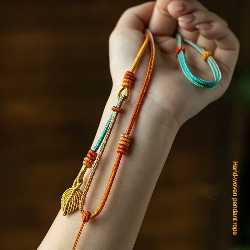 Polyester Fiber Necklace with Double Hanging Leaf Knot Pendant